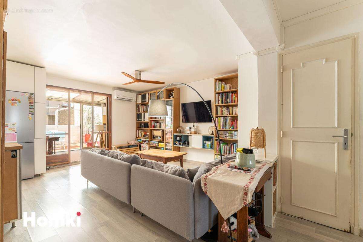 Appartement à MARSEILLE-5E