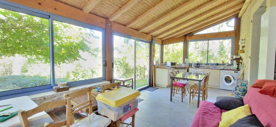 Maison à MONTFAUCON