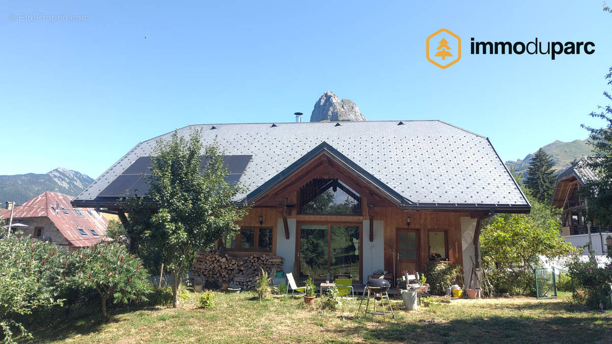 Maison à JARSY