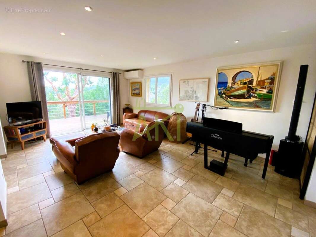 Maison à PORTO-VECCHIO