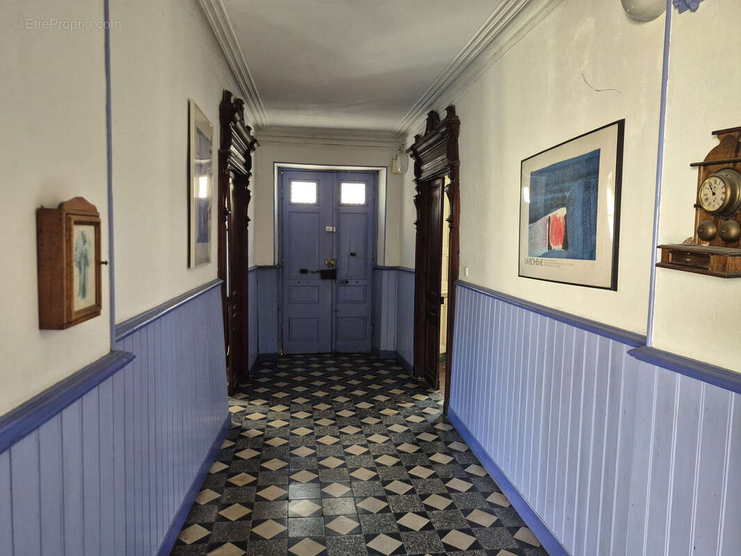 Maison de maître 290 m2 avec 7 chambres, remise et cour   Azille - photo 8