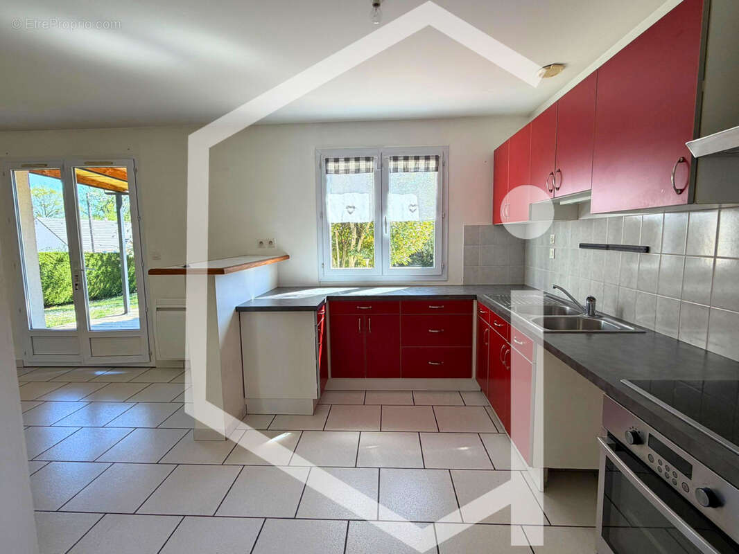 Maison à COSNE-COURS-SUR-LOIRE