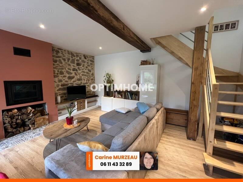 Maison à MORTAGNE-SUR-SEVRE
