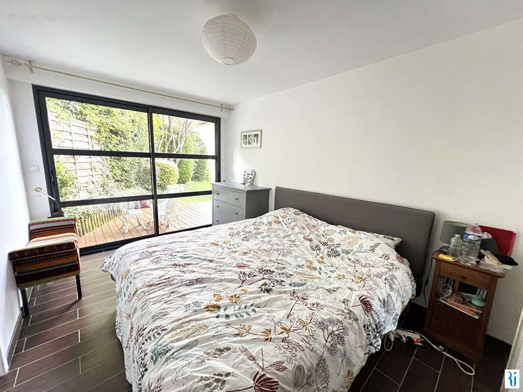 Maison à LE MESNIL-ESNARD