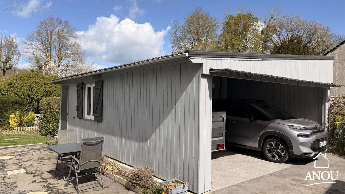 Maison à SAINT-DENIS-LES-PONTS