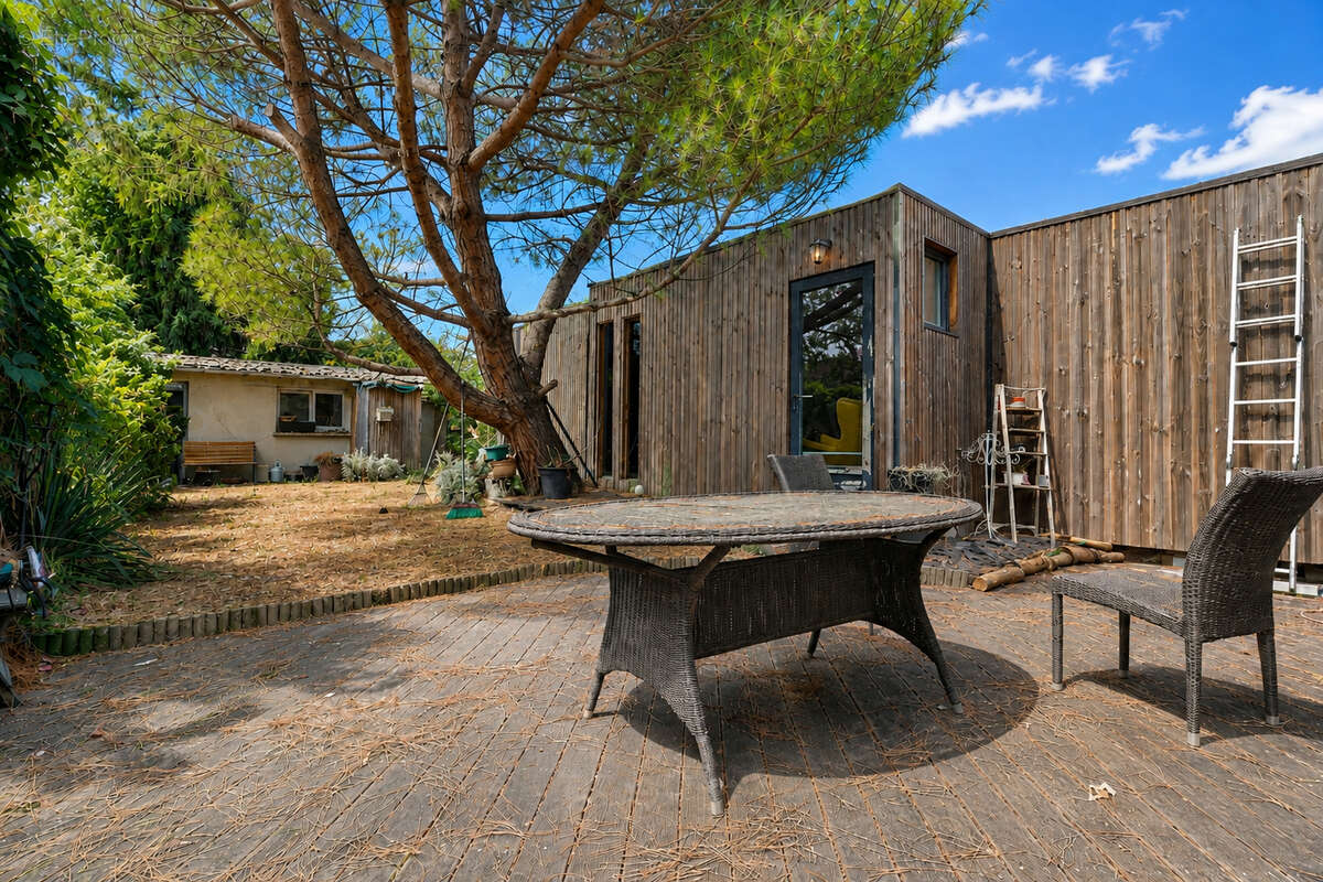 Maison familiale de 4 chambres avec dépendance, garage et fort potentiel d'évolution à Tremblay-en-France - photo 4