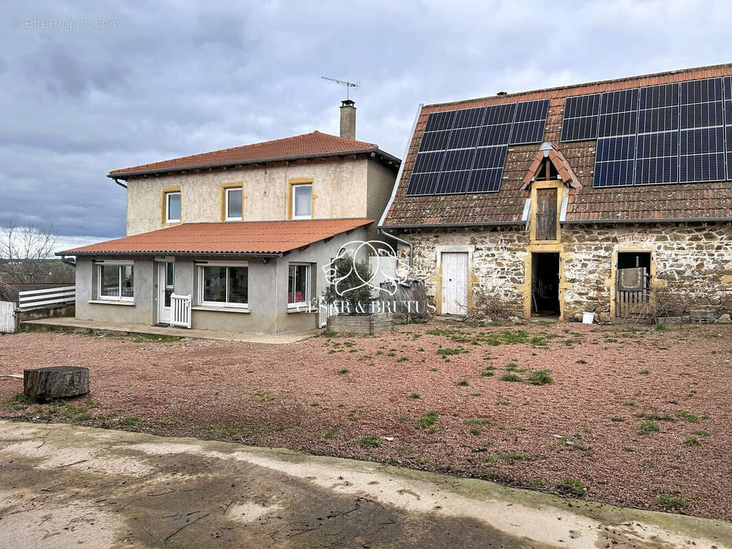 Maison à MONTAGNY
