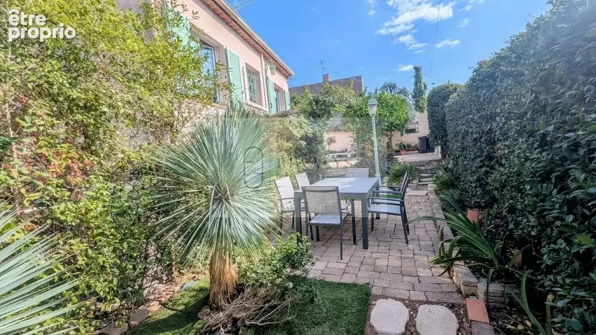 Alpes maritimes (06) saint-laurent-du-var a vendre haut de maison + jardin + piscine - photo 11