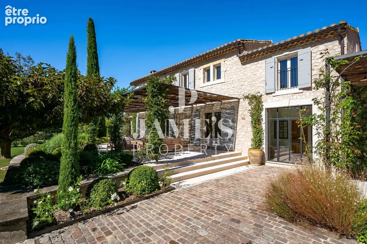 Maison 7 pièces 335 m² à vendre à Maussane-Les-Alpilles (13520) - photo 3