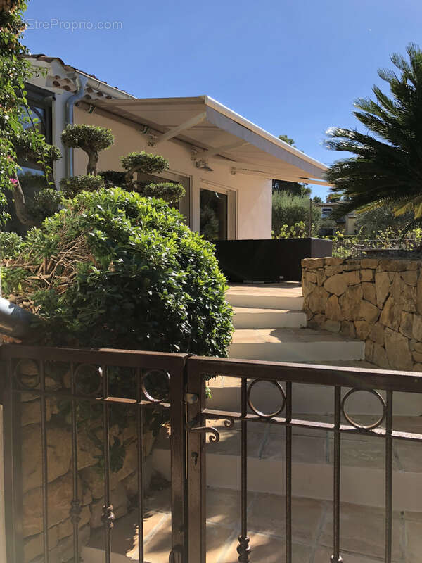 Maison à SIX-FOURS-LES-PLAGES