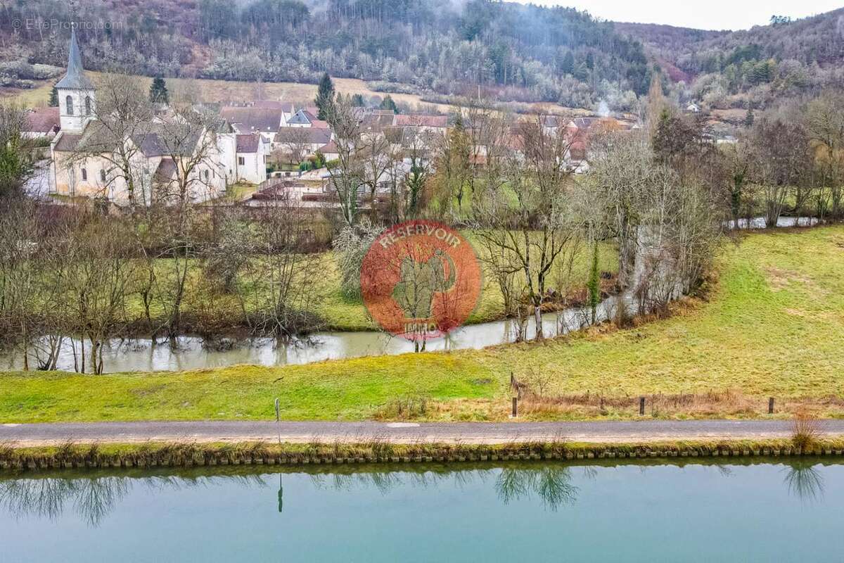 Maison à VEUVEY-SUR-OUCHE