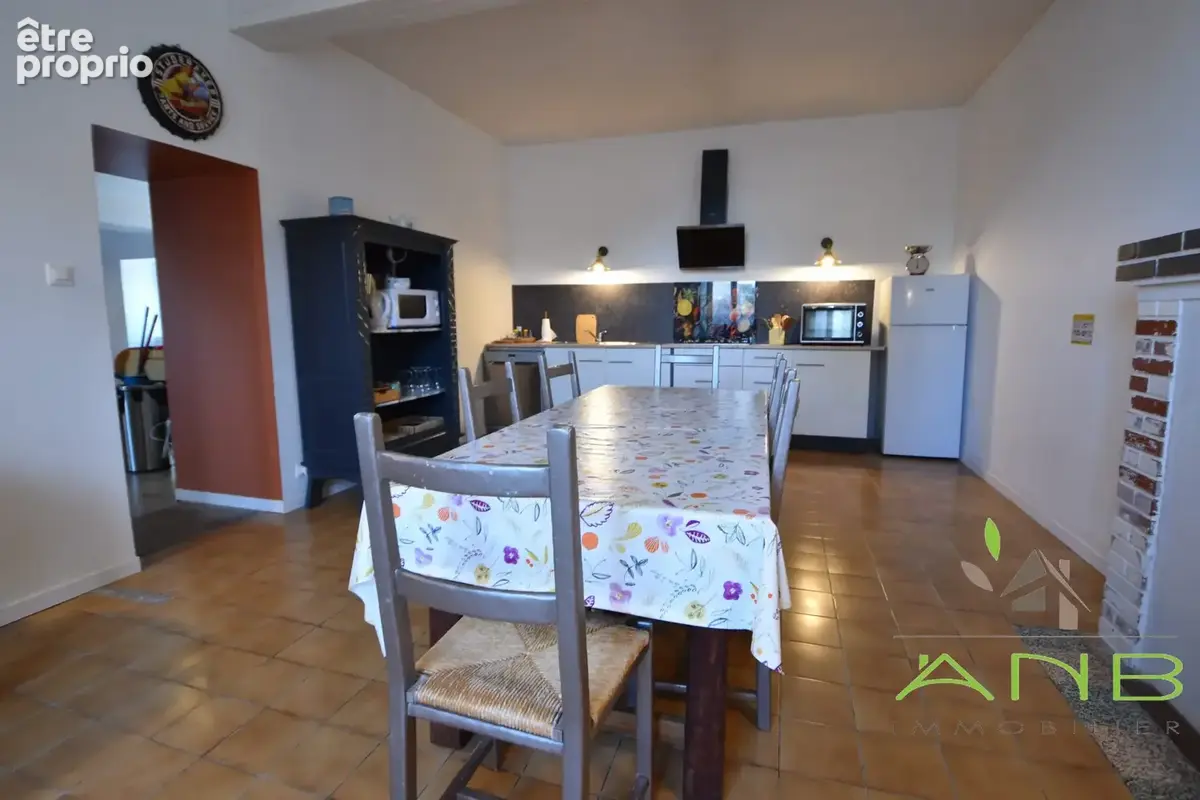 Maison 4 pièces 142 m² à vendre à Roussines (16310) - photo 9