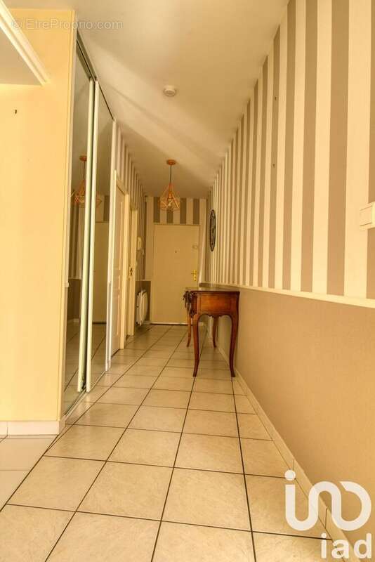 Photo 7 - Appartement à COMPIEGNE