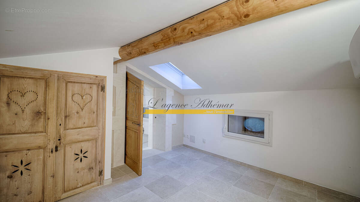 Maison à GRIGNAN