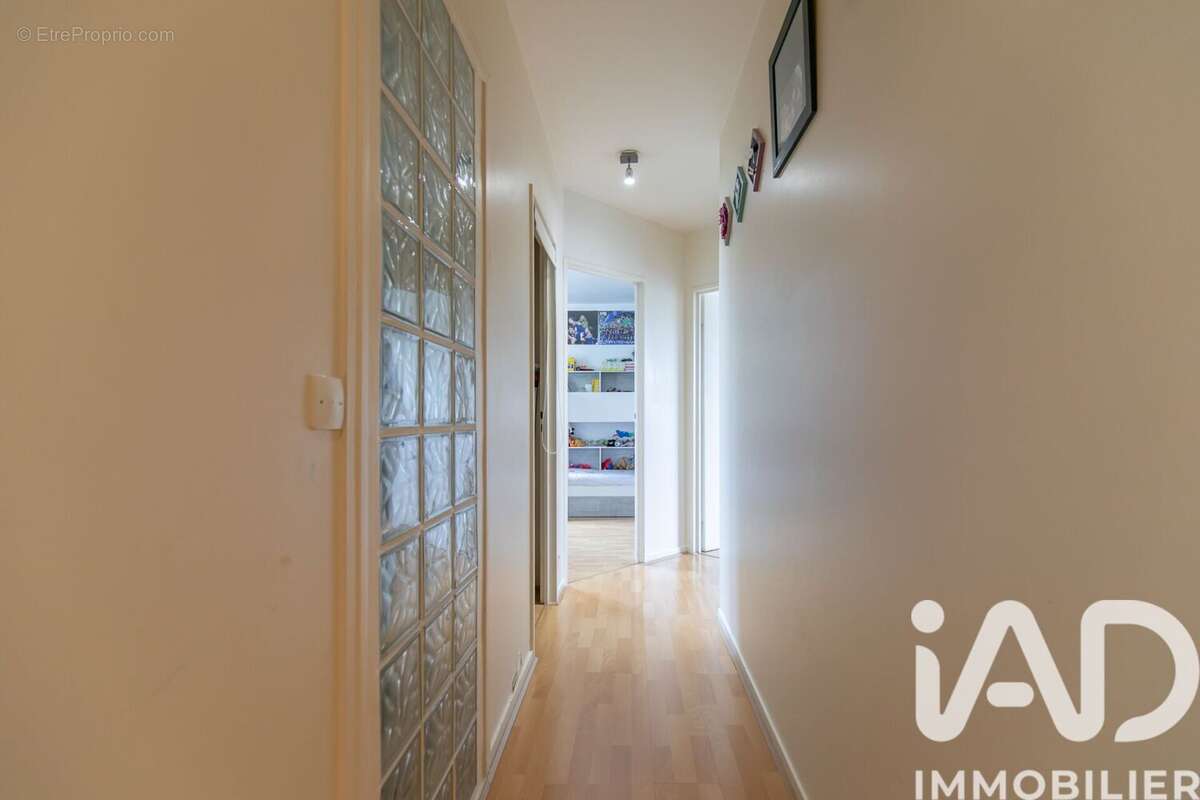 Photo 9 - Appartement à FONTENAY-SOUS-BOIS