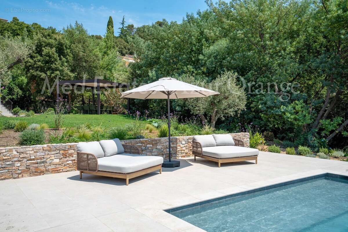 Élégante villa provençale rénovée avec vue mer – Domaine privé à Grimaud - photo 13