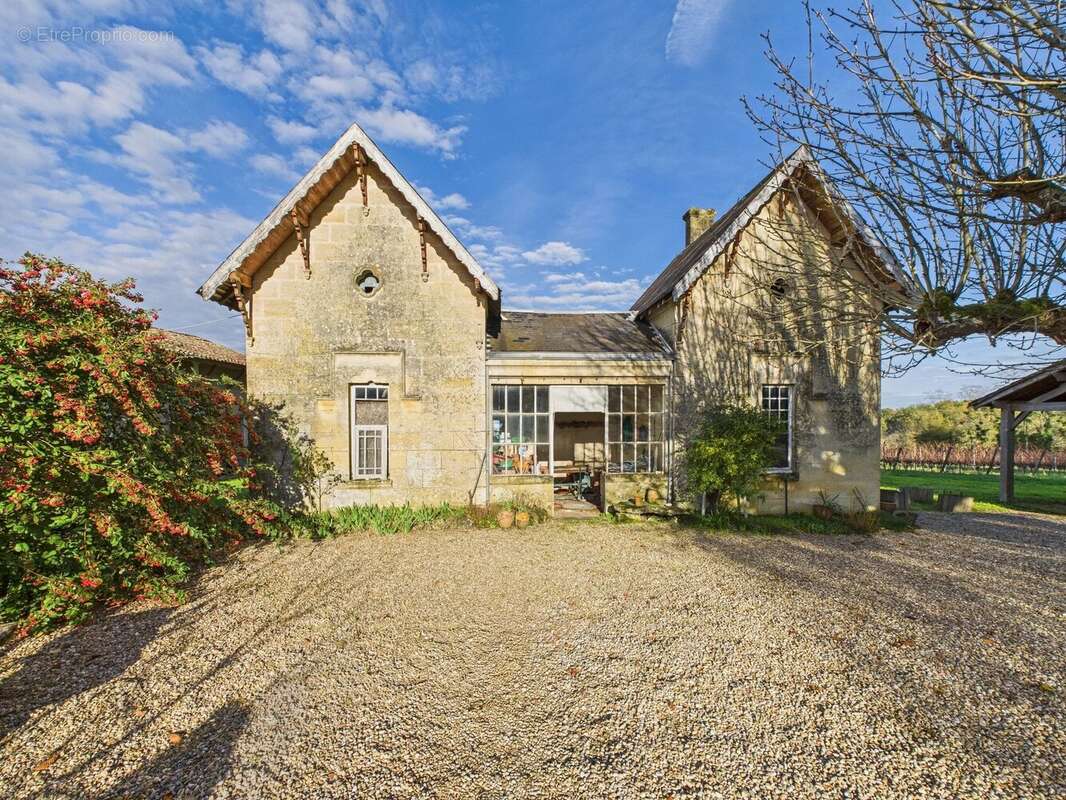 Maison à SAINT-EMILION