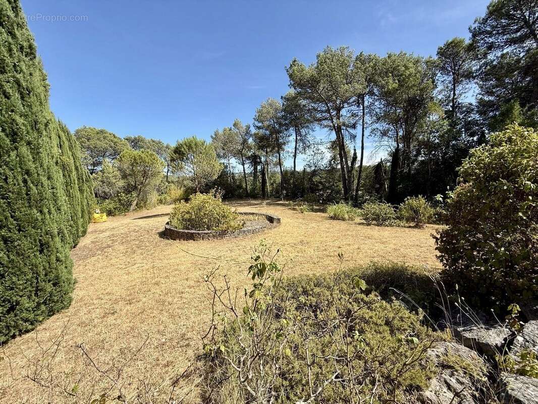 Maison 250 m² à Carcassonne  - photo 2