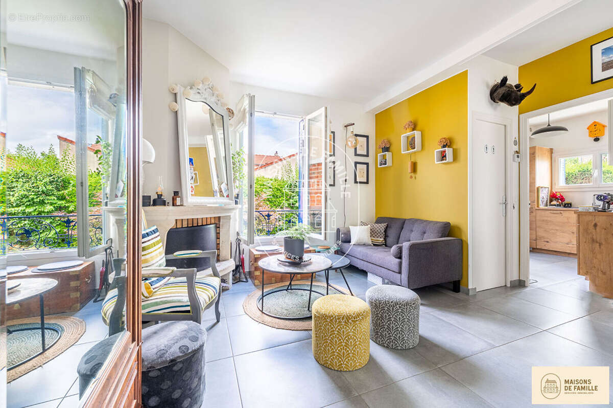 Maison à SARTROUVILLE