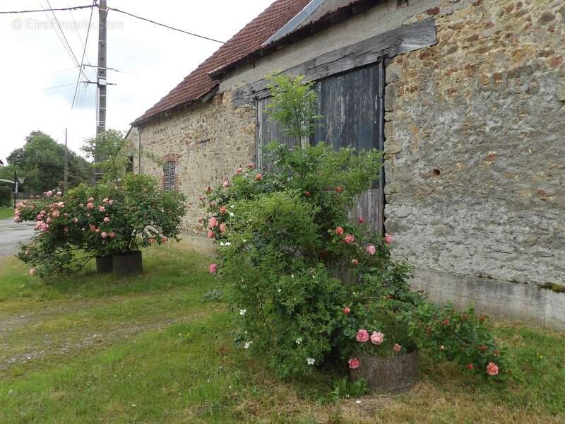 Maison à CHAMBON-SUR-VOUEIZE