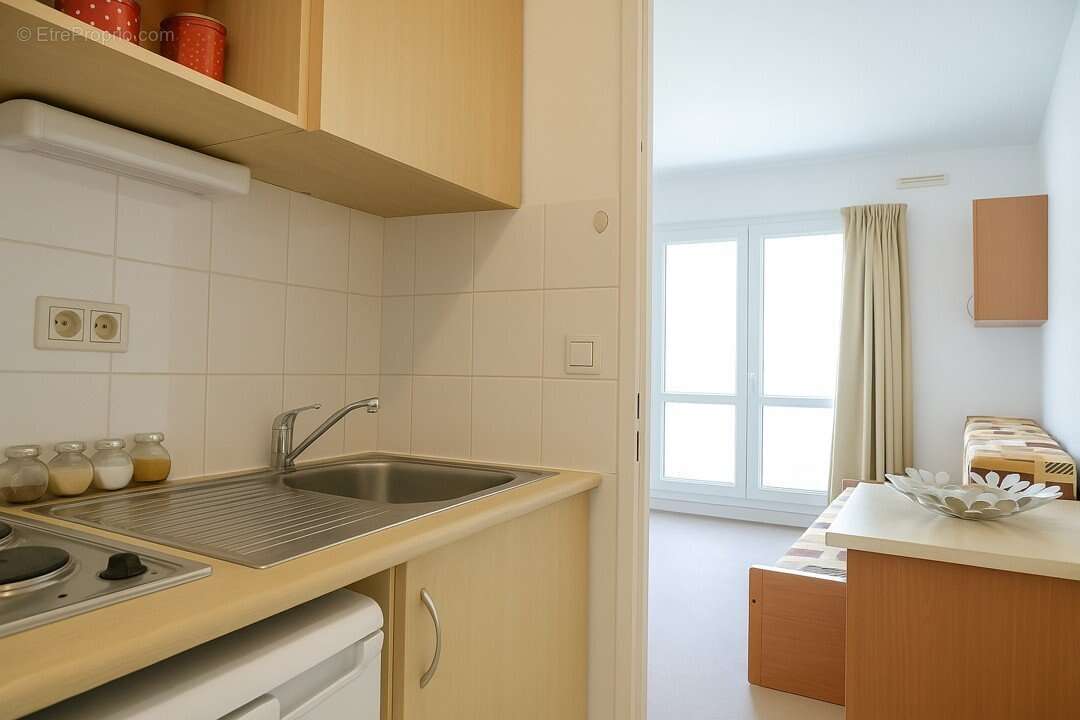 Appartement à PARIS-14E