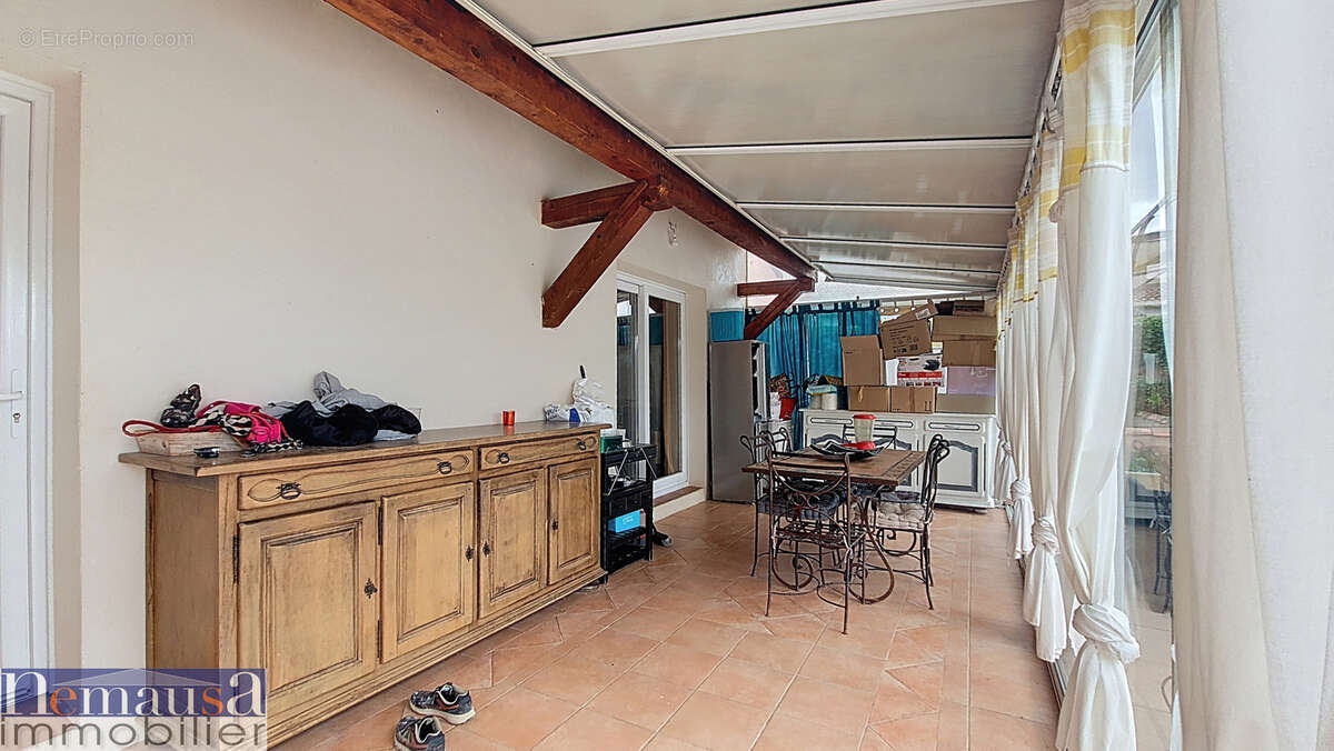 Maison à GARONS
