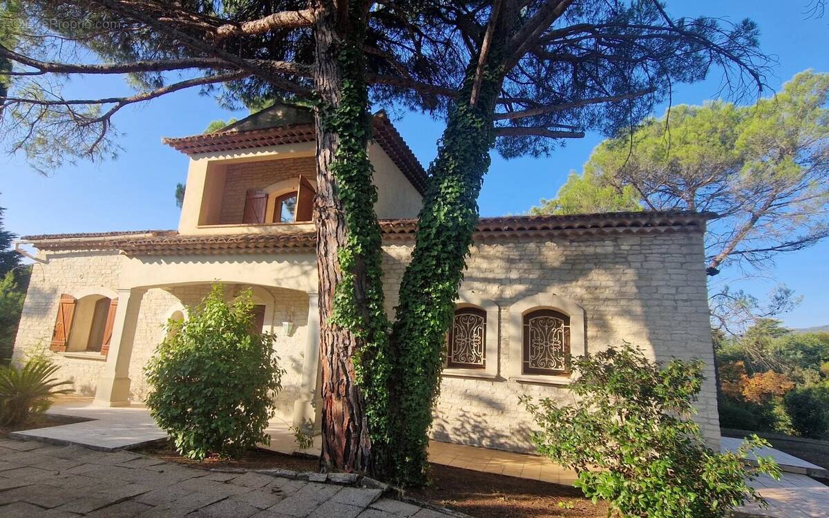 Maison à PEYMEINADE