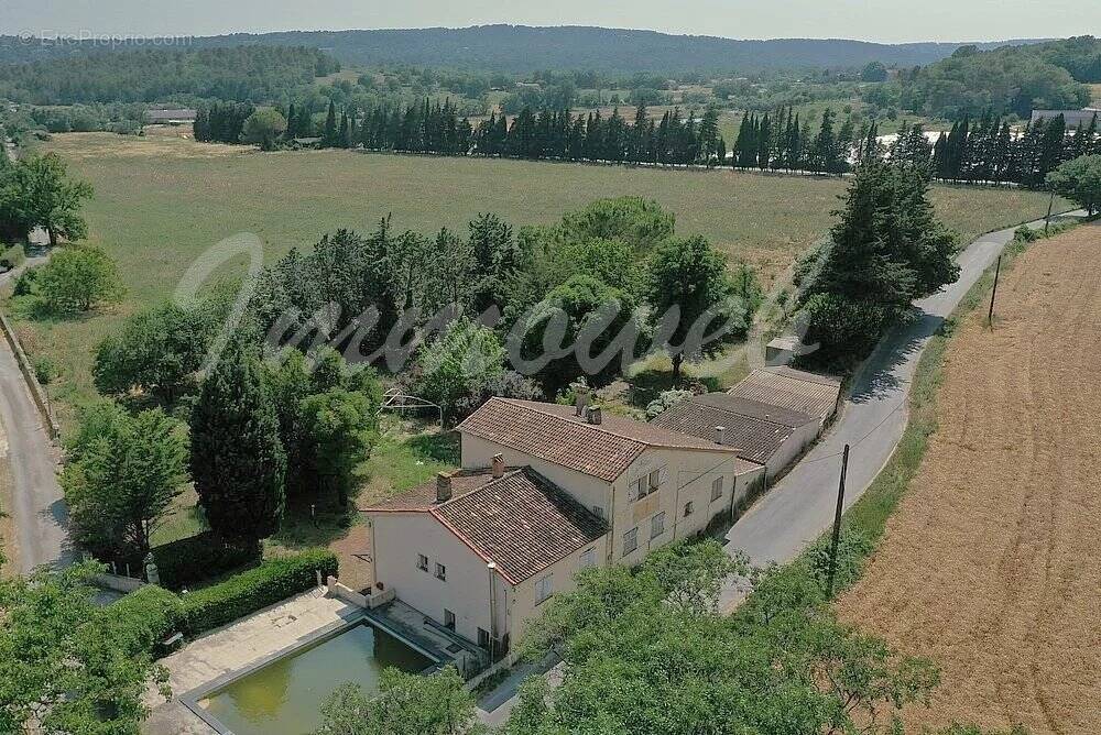 Maison à CALLIAN