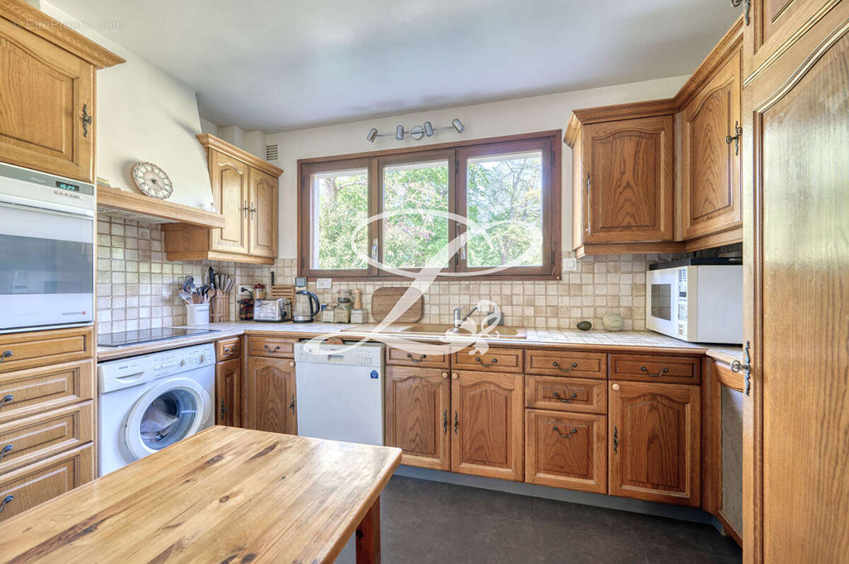 Appartement à MAISONS-LAFFITTE