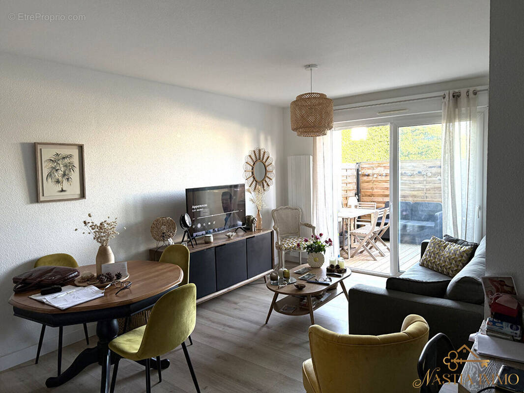 Appartement à MONTUSSAN
