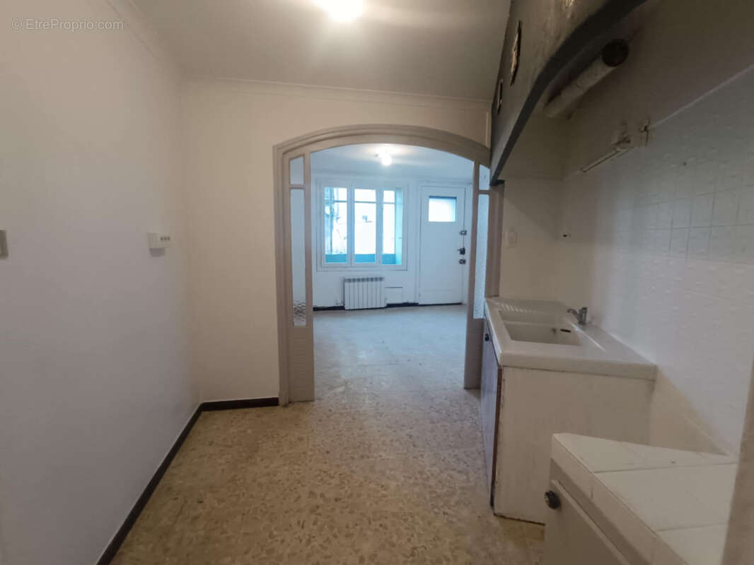 Appartement à LESPIGNAN