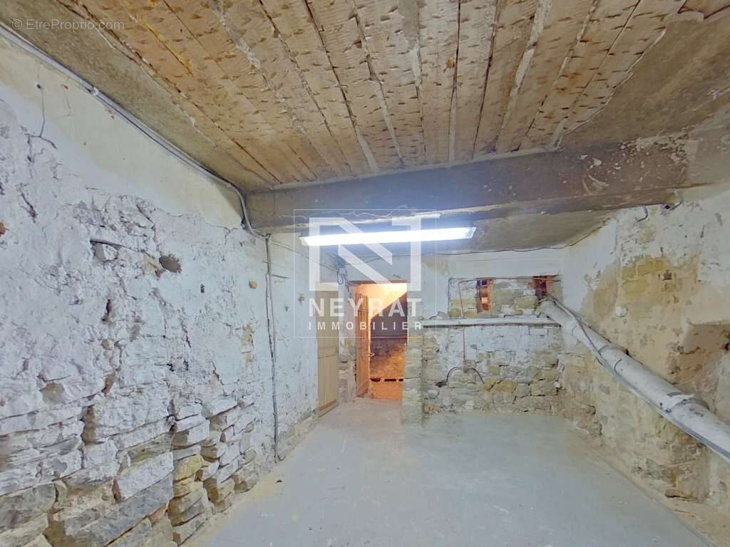 Maison à MONTAUROUX