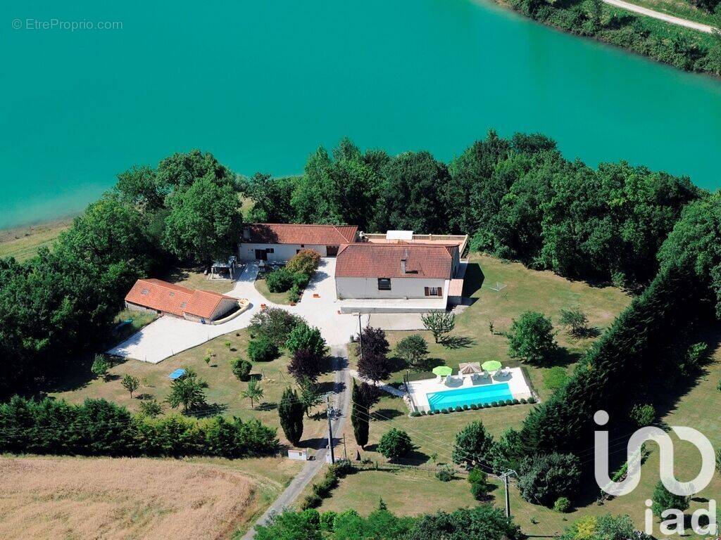 Photo 1 - Maison à MONBALEN