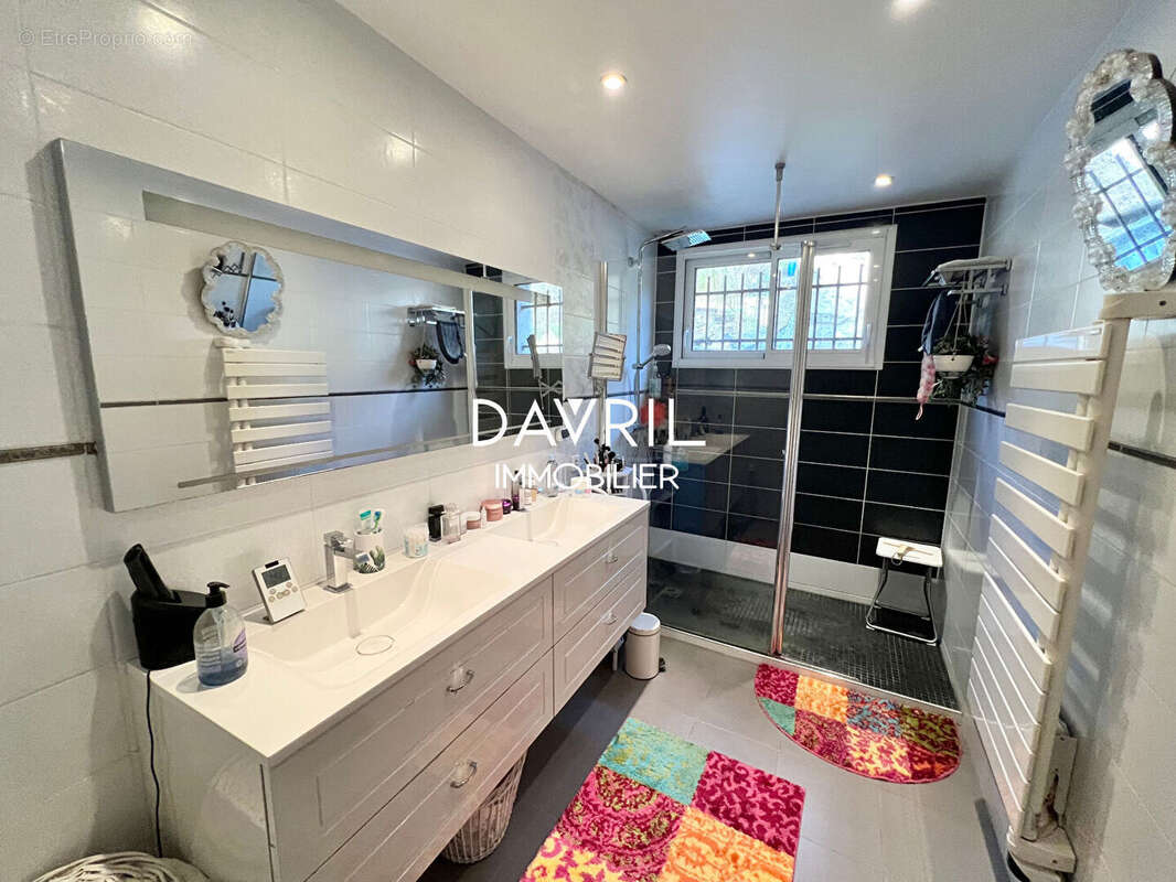 Maison à CONFLANS-SAINTE-HONORINE