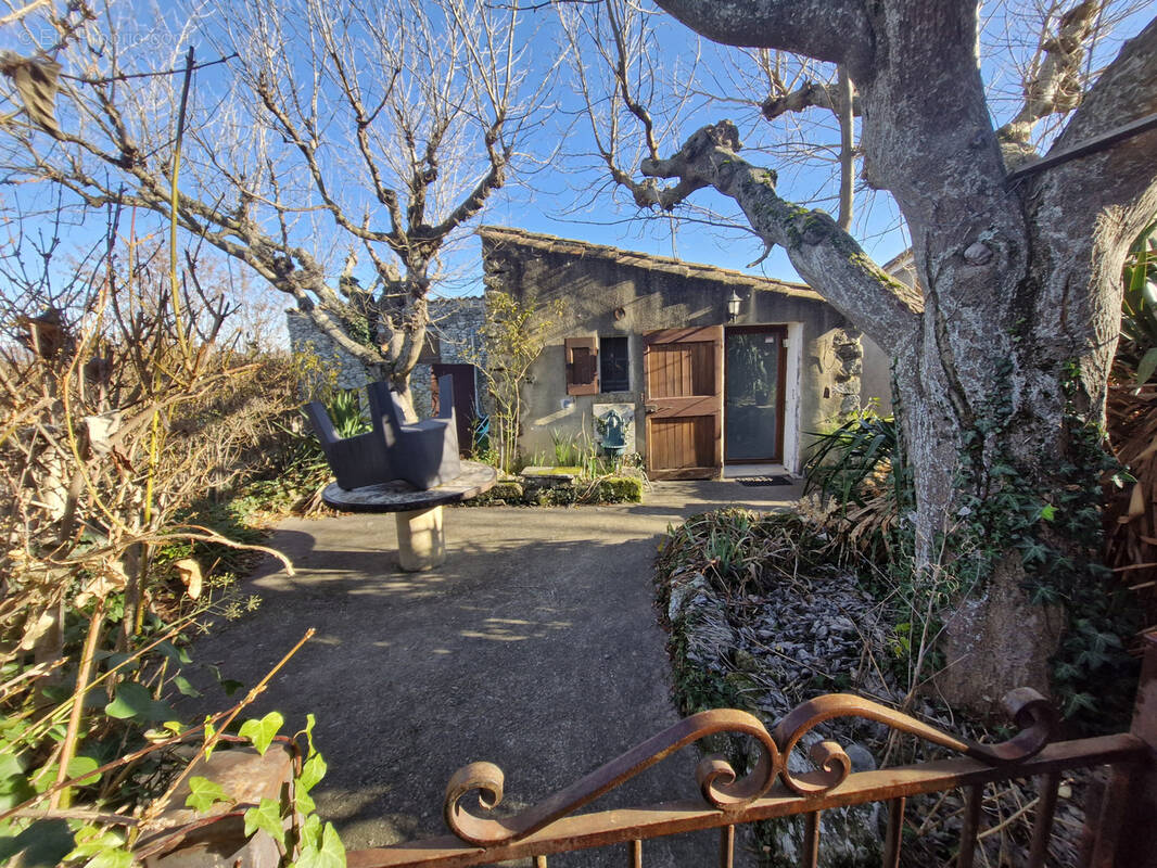 Maison à CASTELLET