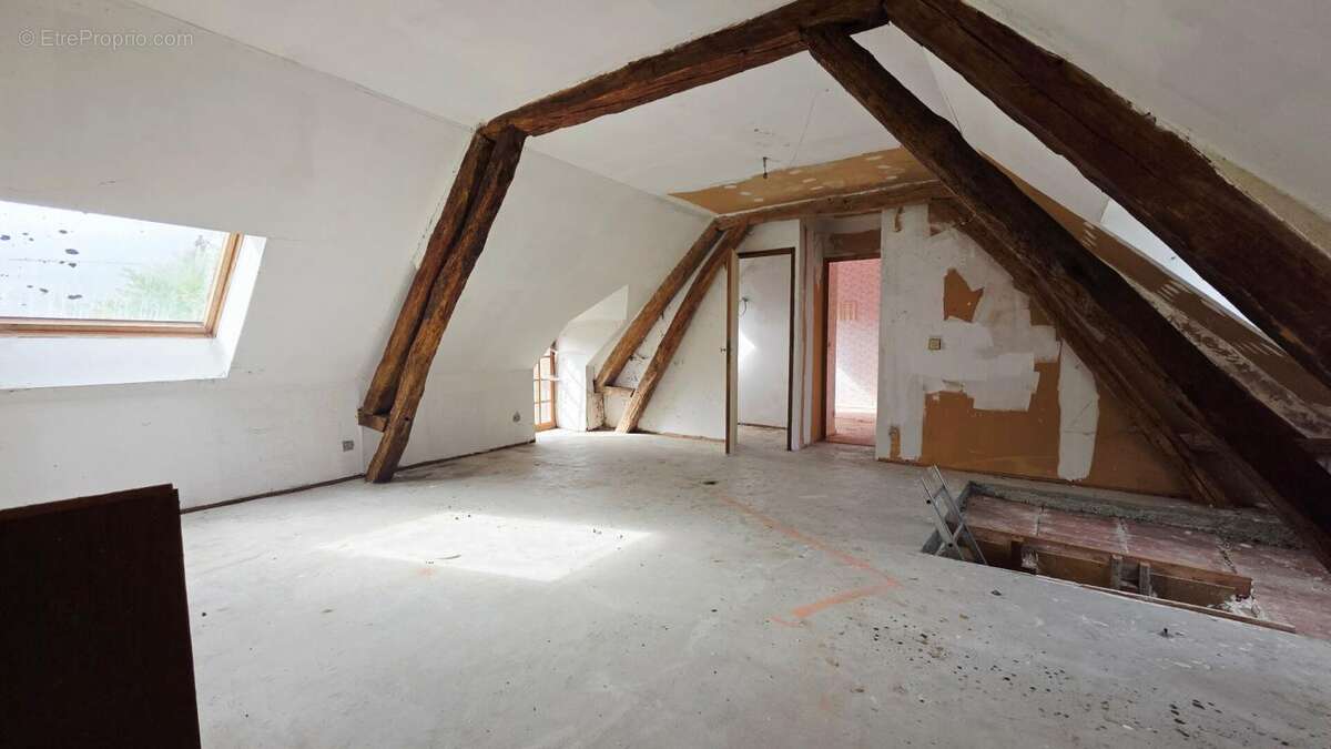 Maison corp de ferme 8 pieces grange hangar - photo 11
