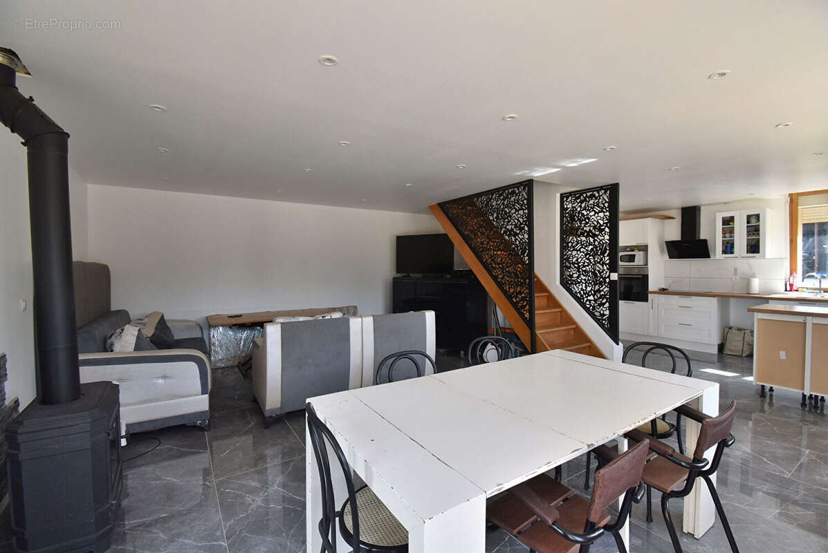 Maison 4 pièces rénovée - photo 4