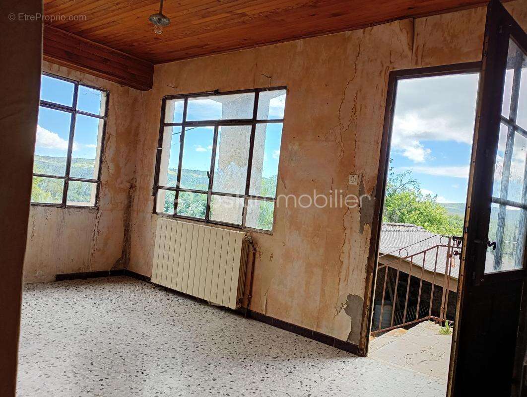 Rare à la vente : Ensemble immobilier d’exception – 2 ha, 600 m² à métamorphoser en havre provençal - photo 16