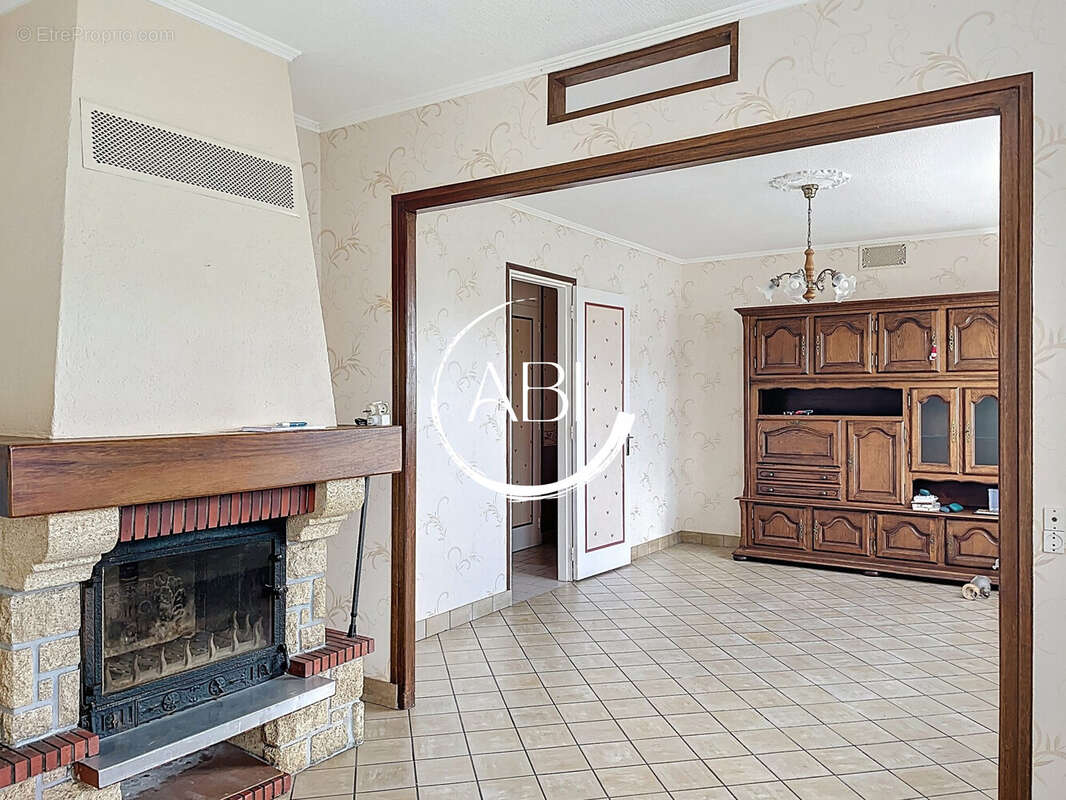 Maison à LA FERRIERE-AUX-ETANGS