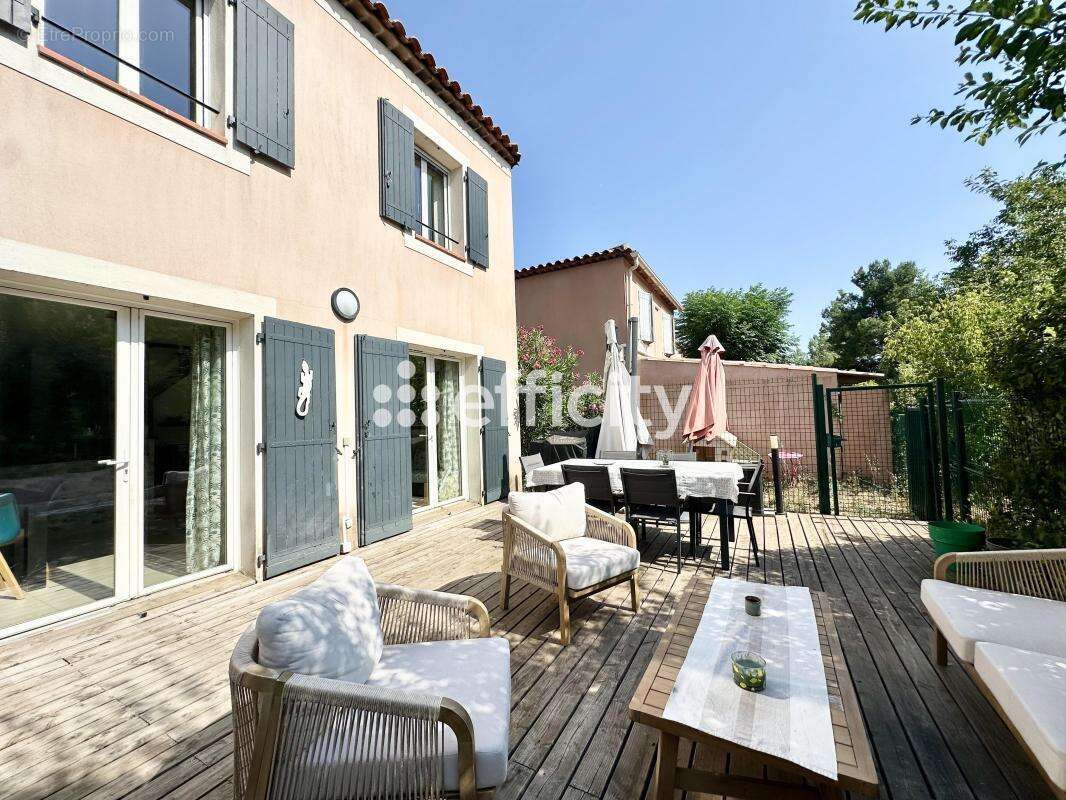 Maison 85 m² à Cabries  - photo 2