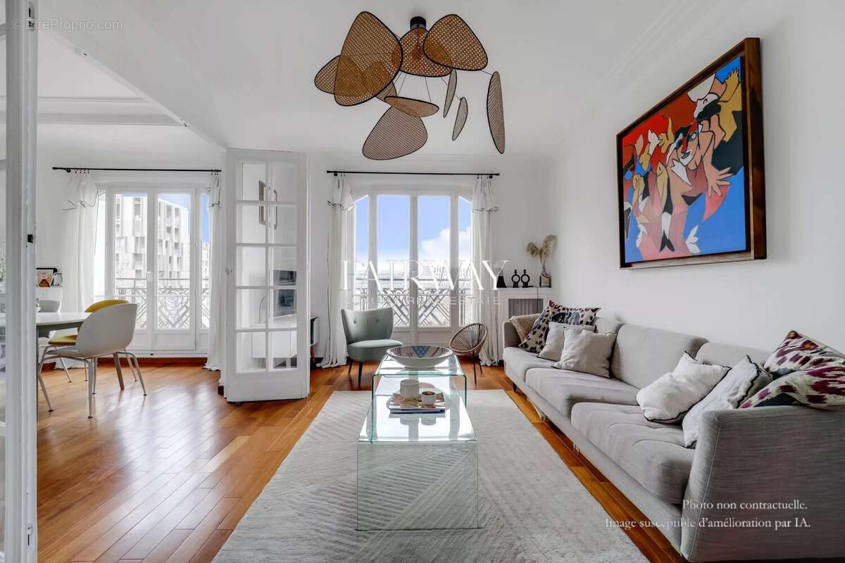 Appartement à PARIS-17E