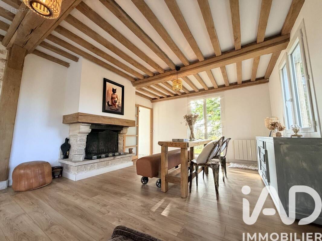 Photo 1 - Maison à SAINT-MARTIN-AUX-CHARTRAINS