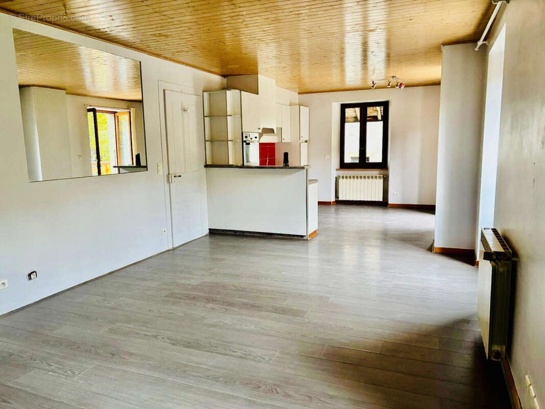 salon 1 - Maison à FILLINGES