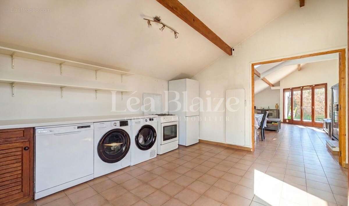 Maison à SARTROUVILLE