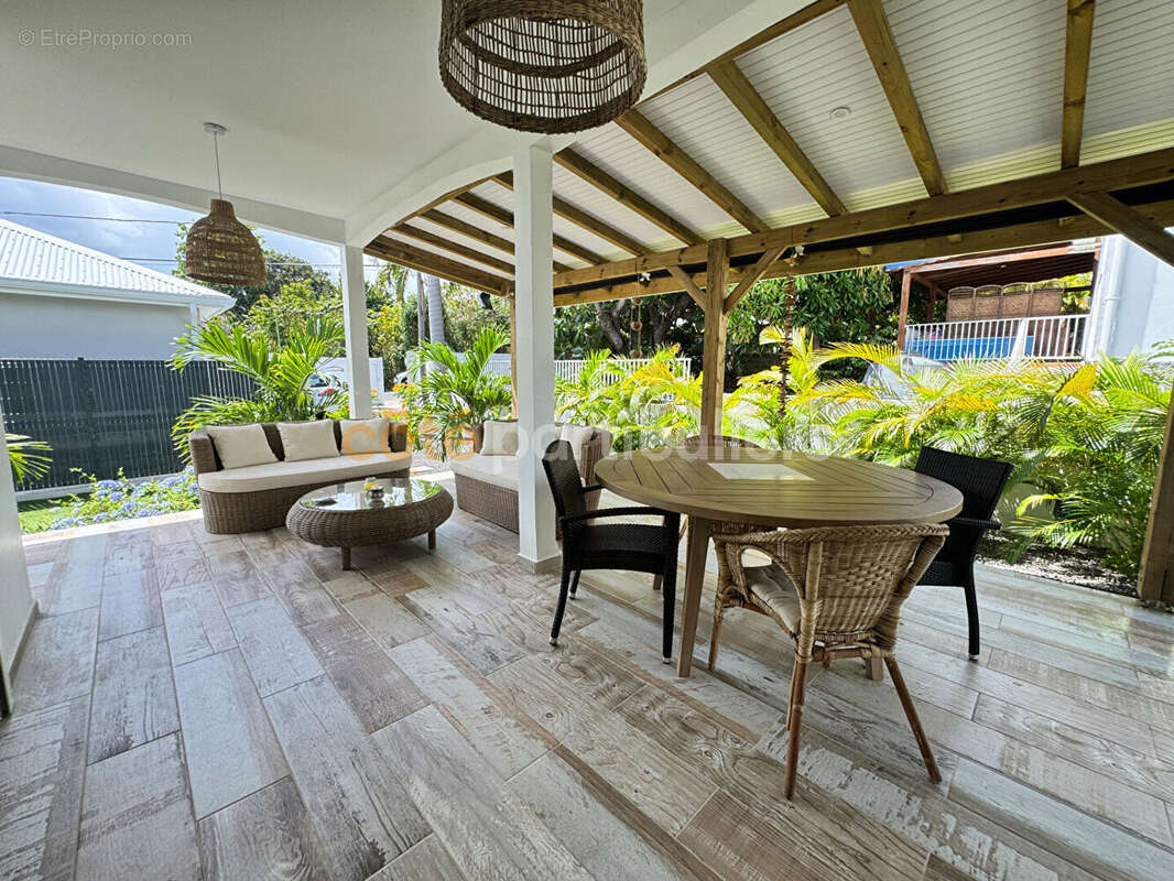 Maison à SAINTE-ANNE