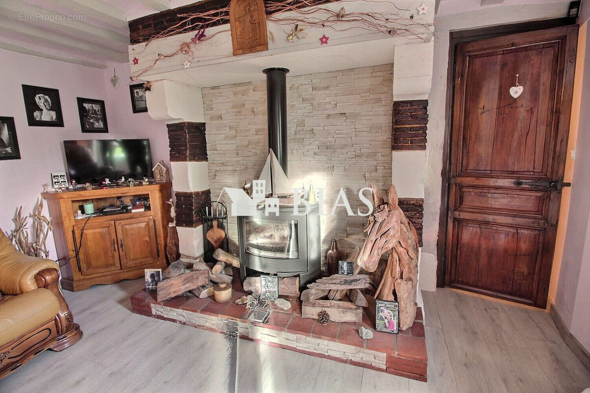 Maison à BEAUMONT-LE-ROGER