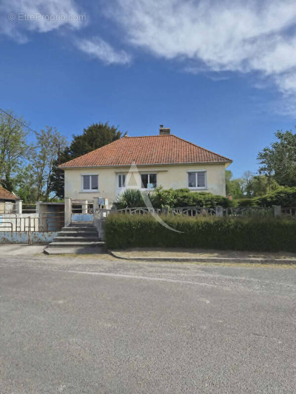 Maison à FAVIERES