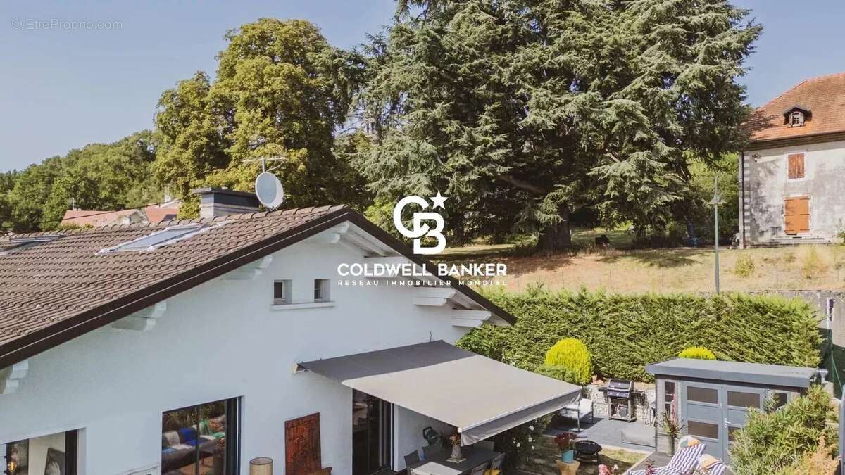 Maison à VETRAZ-MONTHOUX