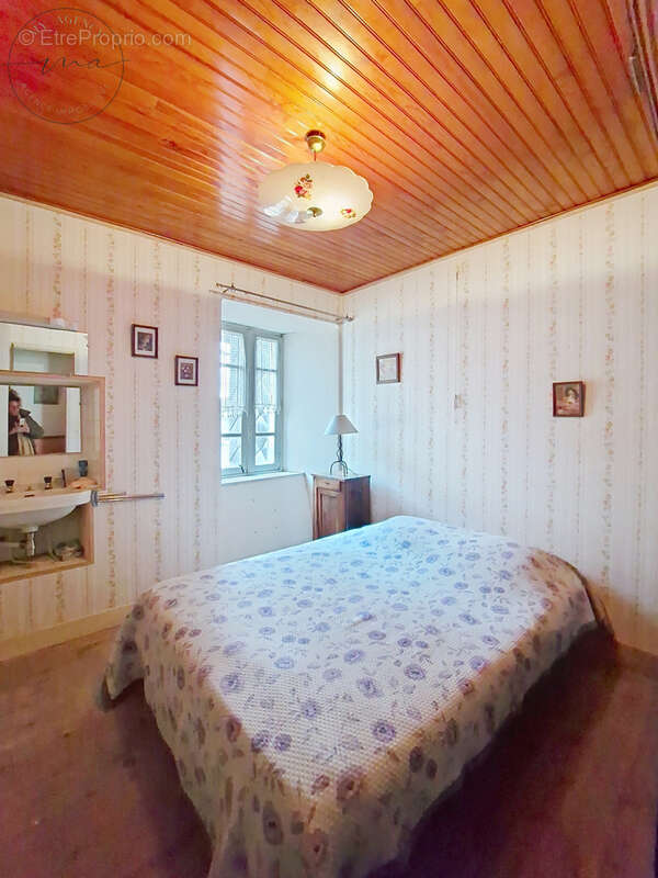 Maison à LACAUNE