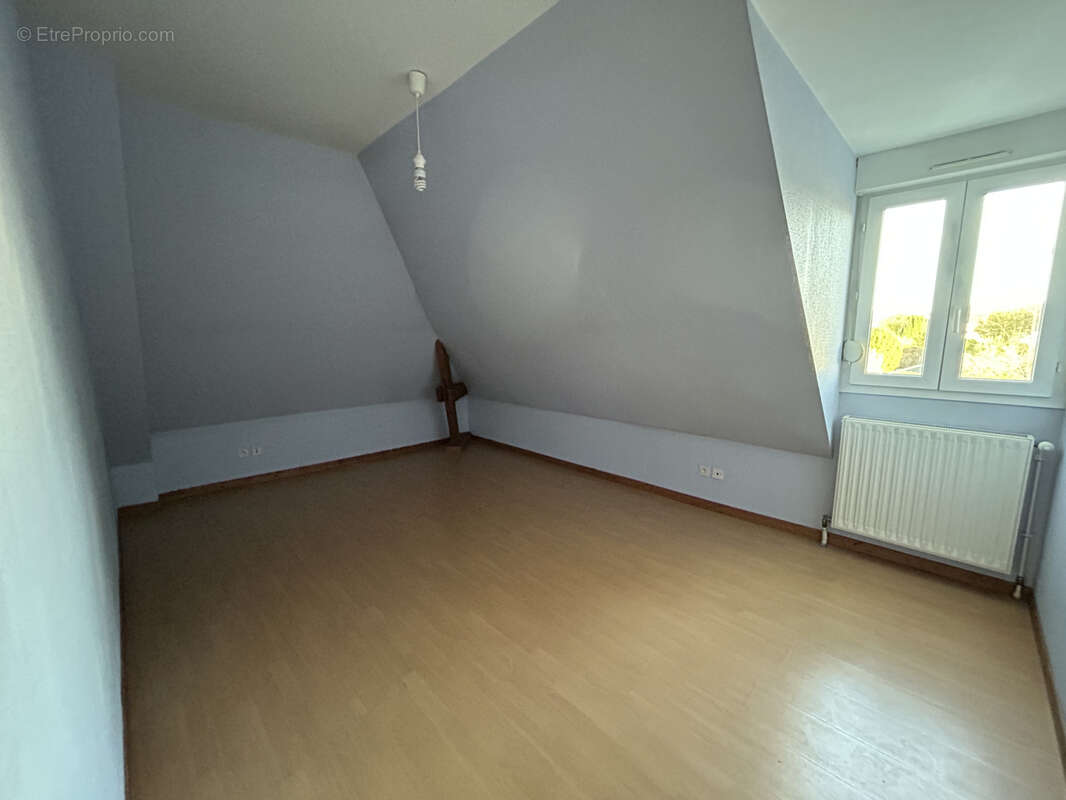 Maison à SAINT-JULIEN-LES-VILLAS